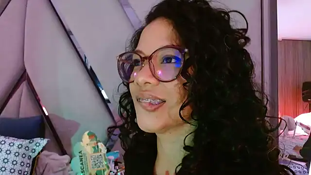 paula daniela1 online show from 06/07/26, 08:01