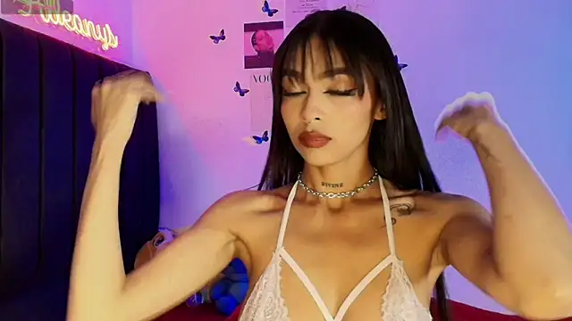 Alleanys Cristal online show from 11/13/25, 07:13