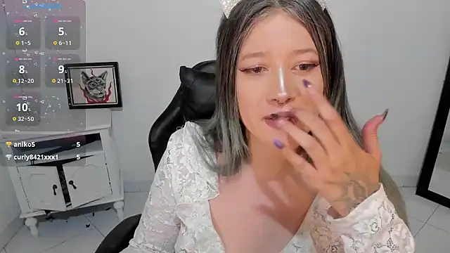 kat apple online show from 12/23/25, 12:41