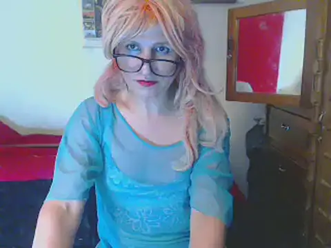 Snapshot of LorenJade chatting on 12/06/24, 10:27 LorenJade online show from 12/06/24, 10:27