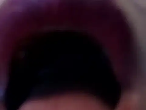 Snapshot of LorenJade chatting on 02/21/25, 07:23 LorenJade online show from 02/21/25, 07:23