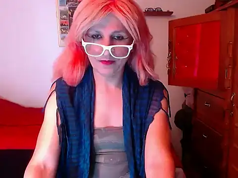 Snapshot of LorenJade chatting on 10/18/25, 09:10 LorenJade online show from 10/18/25, 09:10