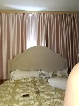 Snapshot of ___Midnight___ chatting on 12/01/25, 08:58 Midnight online show from 12/01/25, 08:58