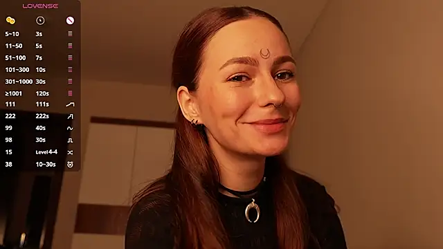 girl with snaketatto0 online show from 04/24/26, 02:47