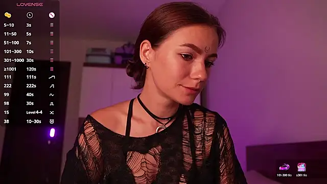 girl with snaketatto0 online show from 07/22/26, 11:18