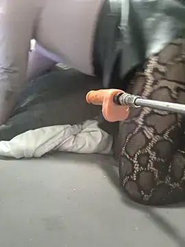 aprilexx online show from 10/04/25, 12:36