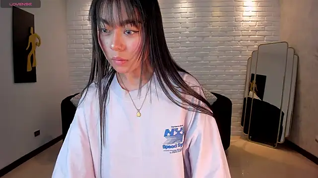 Snapshot of GigiLee_ chatting on 01/04/25, 08:16 GigiLee  online show from 01/04/25, 08:16