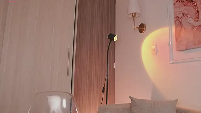 Snapshot of GigiLee_ chatting on 03/16/25, 01:49 GigiLee  online show from 03/16/25, 01:49