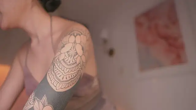 Snapshot of GigiLee_ chatting on 09/14/25, 10:09 GigiLee  online show from 09/14/25, 10:09