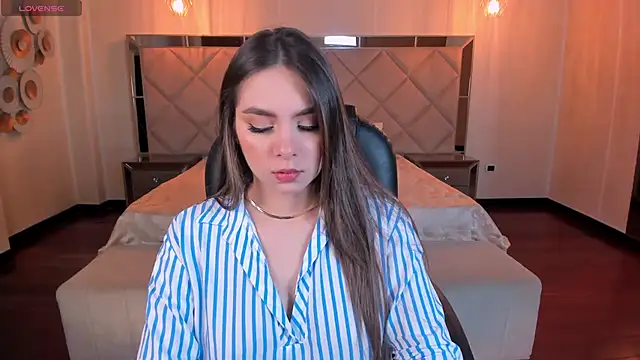 EloisaOlivero online show from 02/04/25, 10:43