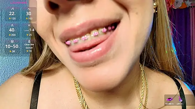 Snapshot of leahtemptation3 chatting on 01/18/25, 10:06 leahtemptation3 online show from 01/18/25, 10:06