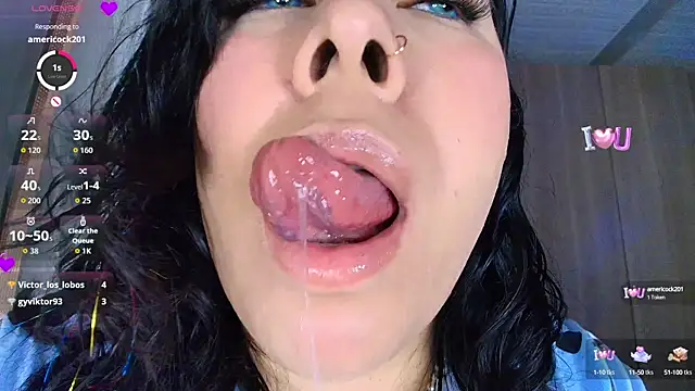 Snapshot of leahtemptation3 chatting on 10/01/25, 02:12 leahtemptation3 online show from 10/01/25, 02:12