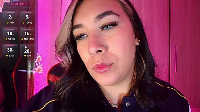 Snapshot of leahtemptation3 chatting on 06/29/26, 07:25 leahtemptation3 online show from 06/29/26, 07:25