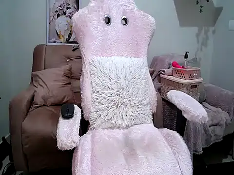 Irresistible24 online show from 09/21/25, 11:23