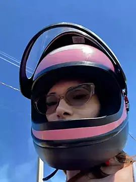 Irresistible24 online show from 04/21/26, 03:39