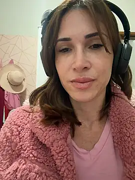 Irresistible24 online show from 07/20/26, 10:12