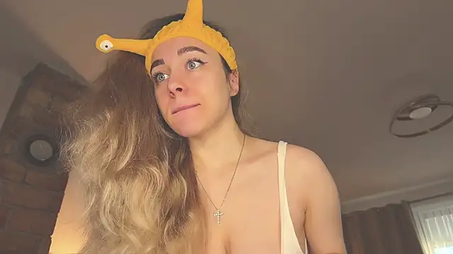 hotexclusive  online show from 12/03/24, 06:48