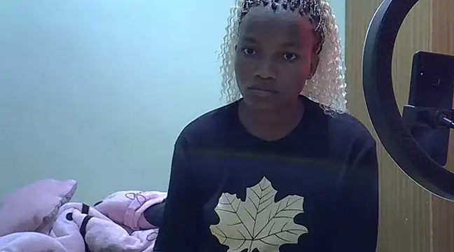 prettychoco1 online show from 12/26/24, 11:43