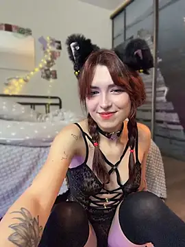 Snapshot of Evangeline_Lawrence_ chatting on 05/11/26, 04:26 Evangeline Lawrence online show from 05/11/26, 04:26