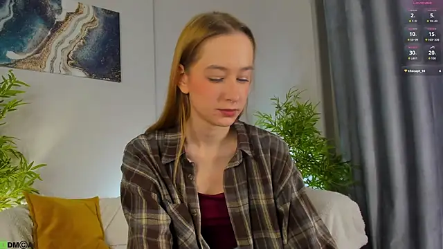 Sweett Monica online show from 11/04/25, 01:05