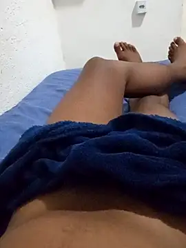 Snapshot of karolgree chatting on 03/16/25, 02:43 karolgree online show from 03/16/25, 02:43