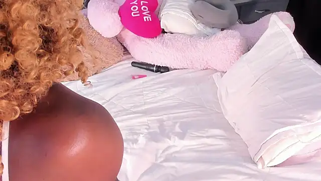 AfroditaRoy online show from 05/15/26, 11:01