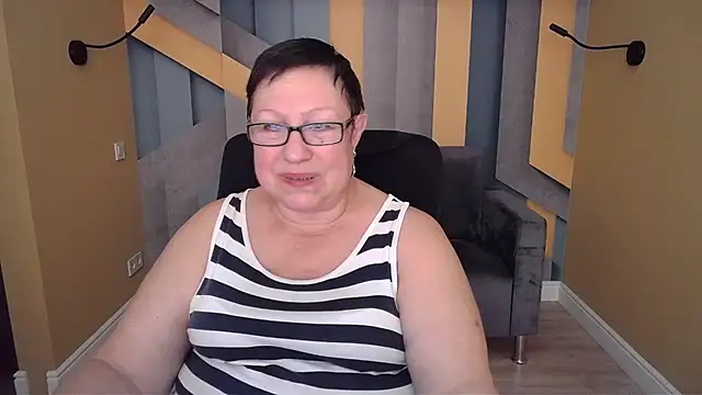 BarbaraTurners online show from 11/28/25, 07:27