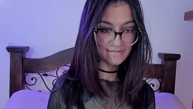 noemi foxxx online show from 12/14/24, 10:24