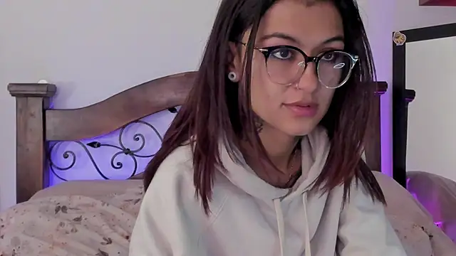 noemi foxxx online show from 01/24/25, 02:30