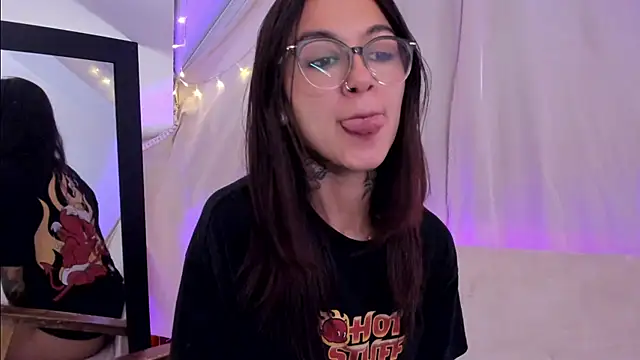 noemi foxxx online show from 02/25/25, 03:38