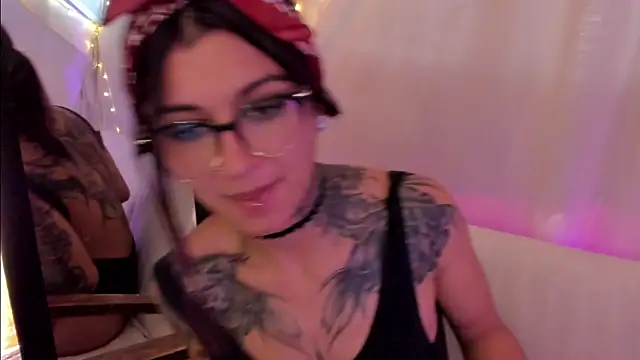 noemi foxxx online show from 02/26/25, 04:24