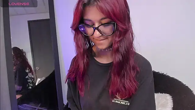 noemi foxxx online show from 05/12/26, 12:30