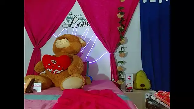 natashakissess online show from 02/14/26, 05:21