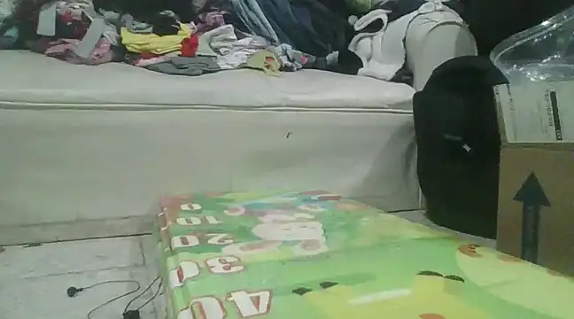 Snapshot of angeljz4 chatting on 02/04/25, 04:37 angeljz4 online show from 02/04/25, 04:37