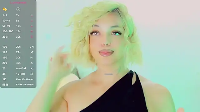 Emmaa Saenz  online show from 03/15/26, 12:05