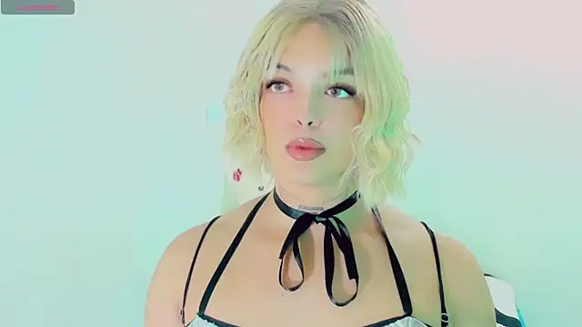 Emmaa Saenz  online show from 04/10/26, 10:25