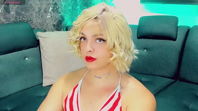 Emmaa Saenz  online show from 04/22/26, 10:55