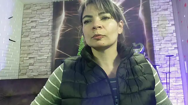 charlotedoll online show from 01/03/25, 01:38