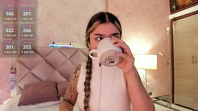 Arianavillada online show from 11/20/25, 03:18