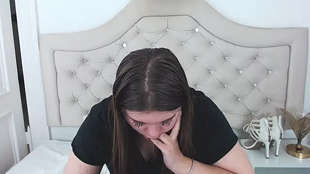 Snapshot of AbbyPleasure chatting on 01/13/25, 03:58 AbbyPleasure online show from 01/13/25, 03:58