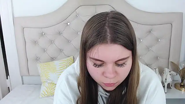 Snapshot of AbbyPleasure chatting on 01/15/25, 01:20 AbbyPleasure online show from 01/15/25, 01:20