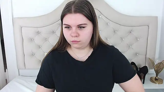 Snapshot of AbbyPleasure chatting on 01/24/25, 04:28 AbbyPleasure online show from 01/24/25, 04:28