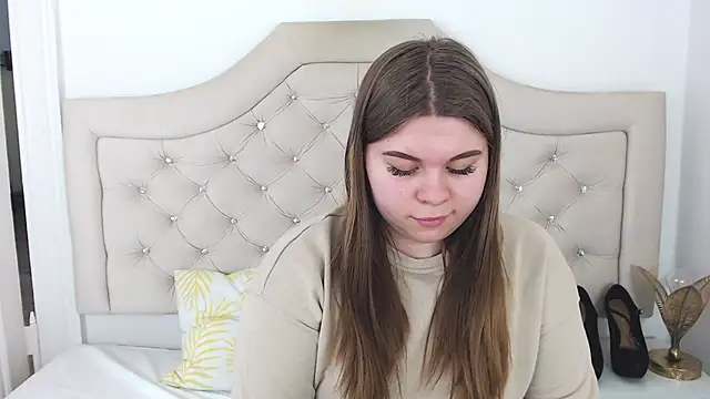 Snapshot of AbbyPleasure chatting on 02/03/25, 12:25 AbbyPleasure online show from 02/03/25, 12:25