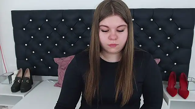 Snapshot of AbbyPleasure chatting on 02/21/25, 03:54 AbbyPleasure online show from 02/21/25, 03:54