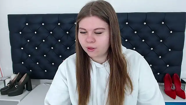 Snapshot of AbbyPleasure chatting on 02/24/25, 09:32 AbbyPleasure online show from 02/24/25, 09:32