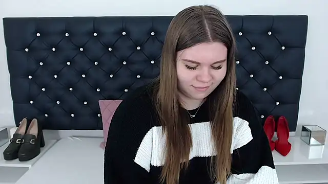 Snapshot of AbbyPleasure chatting on 02/25/25, 12:34 AbbyPleasure online show from 02/25/25, 12:34