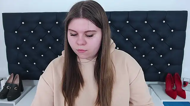 Snapshot of AbbyPleasure chatting on 02/27/25, 03:48 AbbyPleasure online show from 02/27/25, 03:48