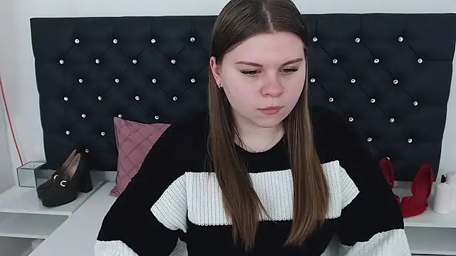 Snapshot of AbbyPleasure chatting on 03/03/25, 04:03 AbbyPleasure online show from 03/03/25, 04:03