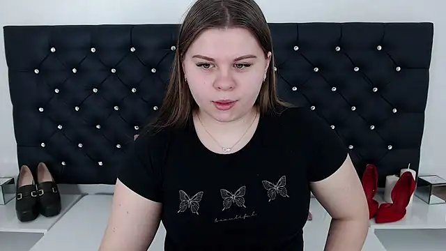 Snapshot of AbbyPleasure chatting on 03/10/25, 01:21 AbbyPleasure online show from 03/10/25, 01:21