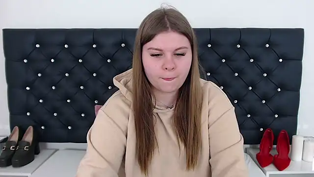 Snapshot of AbbyPleasure chatting on 03/19/25, 04:13 AbbyPleasure online show from 03/19/25, 04:13